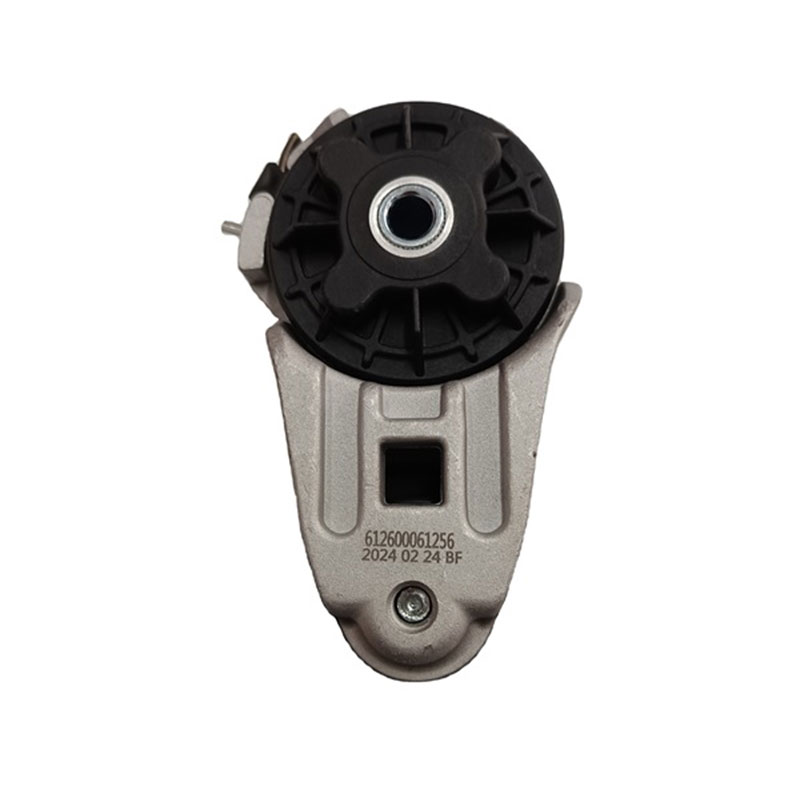 Kuorma-auton moottorin automaattinen kiristin